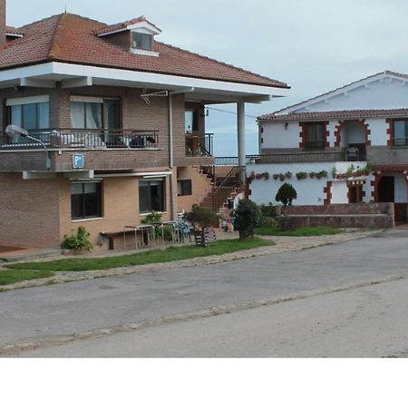 Pension Oyambre Cantabria San Vicente De La Barquera Exterior foto